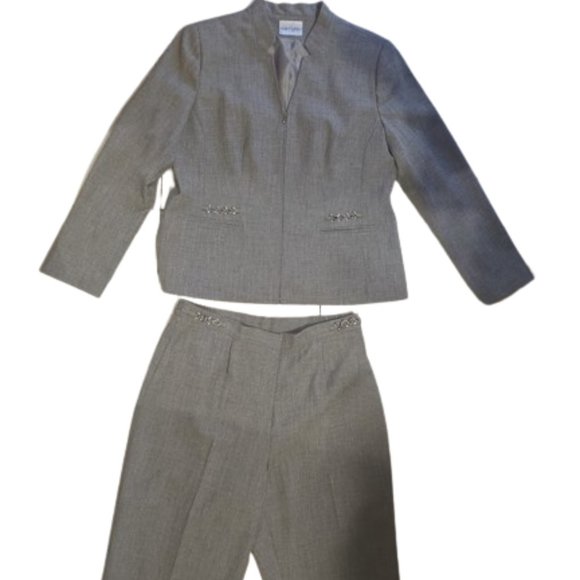 VINTAGE Gray Jacket and Pants Suit Size 14 - Picture 2 of 5